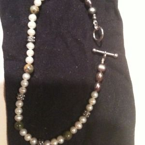 Cultured pearl bracelet