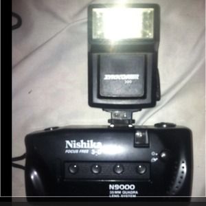 Nishika 35mm focus free 3D camera with a flash