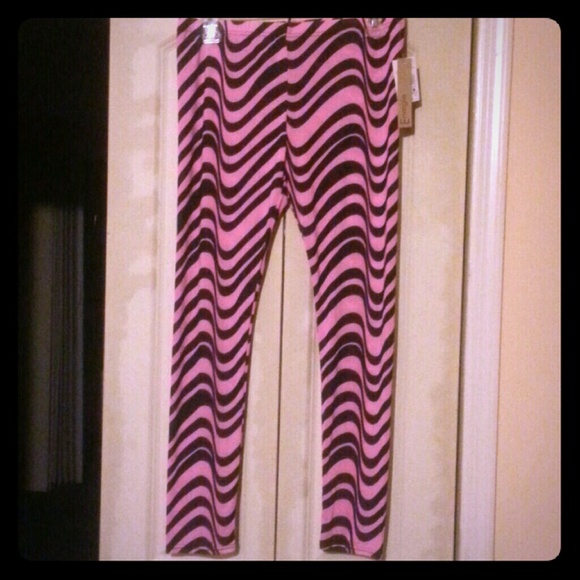 Pink & black leggings NWT