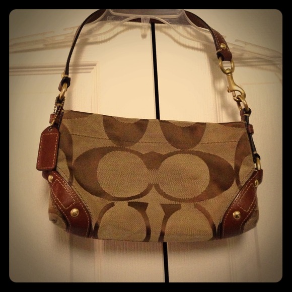 Coach Handbags - Authentic Coach purse