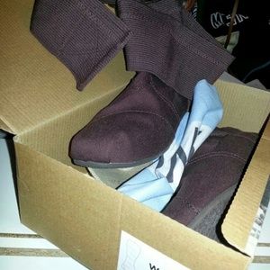 FINAL SALE! TOMS Chocolate Wrap Boots