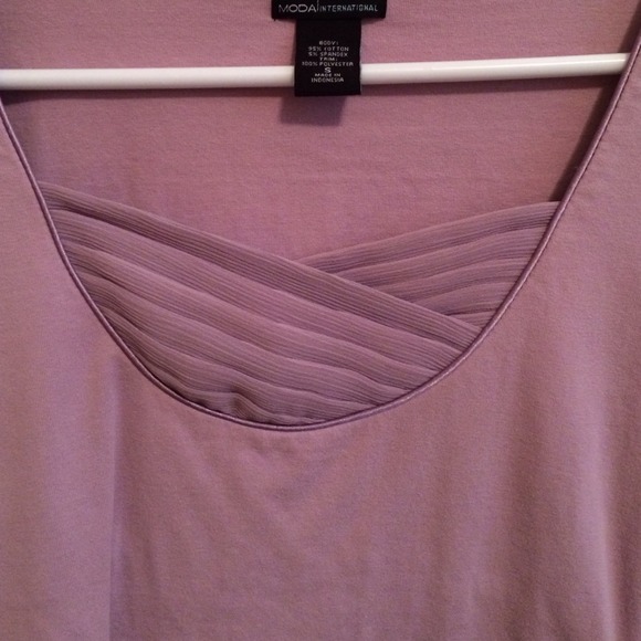 Lavender top - Picture 2 of 2