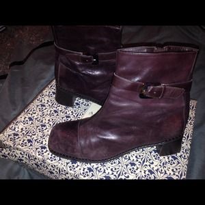 Brown short boots