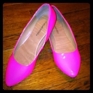 Neon Hot Pink Flats!