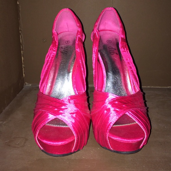 Size 6, pink open toed high heal