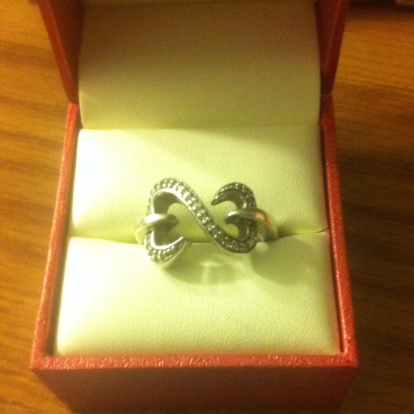 🔒Reserved🔒 Open Hearts collection Ring