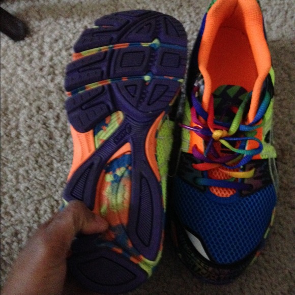 asics - Picture 4 of 4