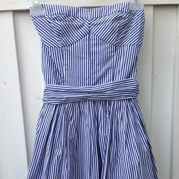 A&F Sweetheart Tube Dress
