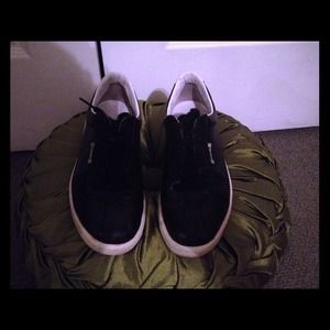 💋💋Black Leather Chanel sneakers💋💋