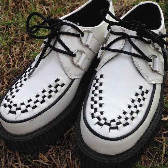 Tuk Mondo Low Sole Creepers