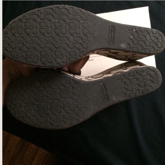 🎉COACH OPEN TOE WEDGE - Picture 3 of 3