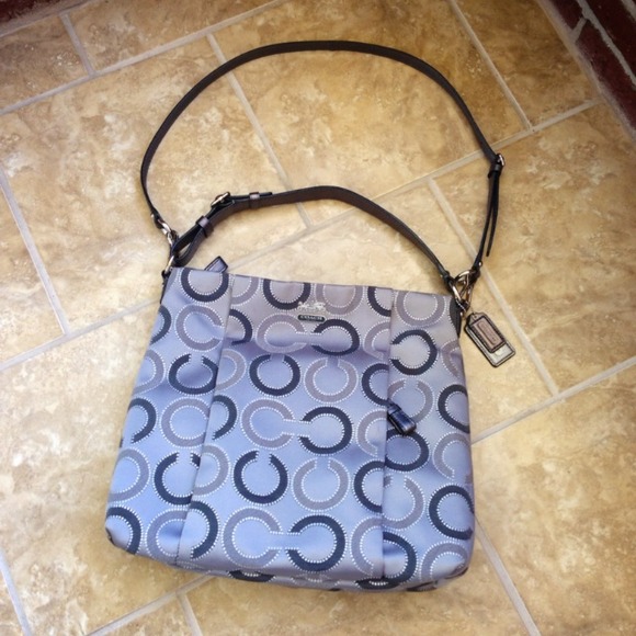 💙SALE💙 Coach Isabelle handbag