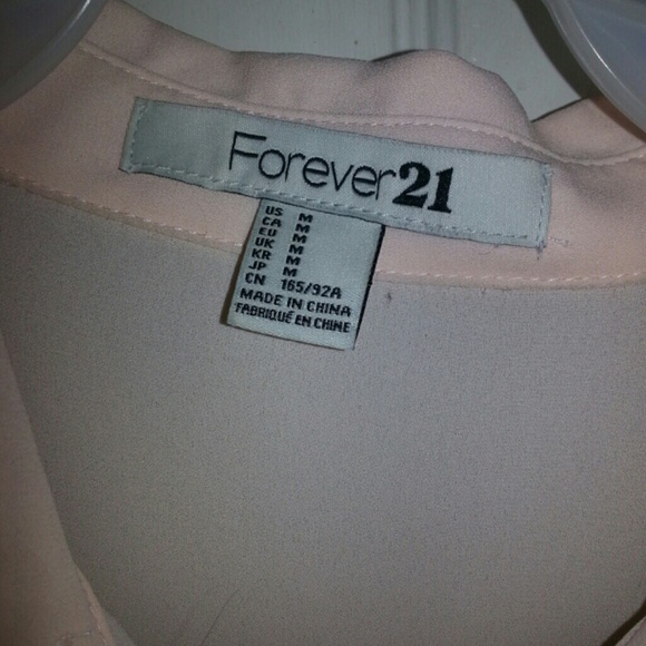 Forever 21 beautiful blouse - Picture 2 of 3