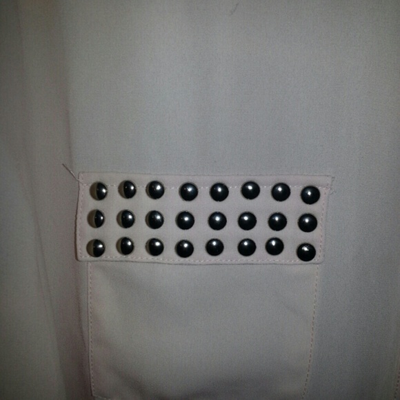 Forever 21 beautiful blouse - Picture 3 of 3