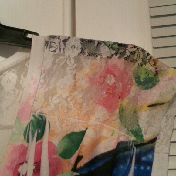 multi colored blouse - Picture 2 of 3