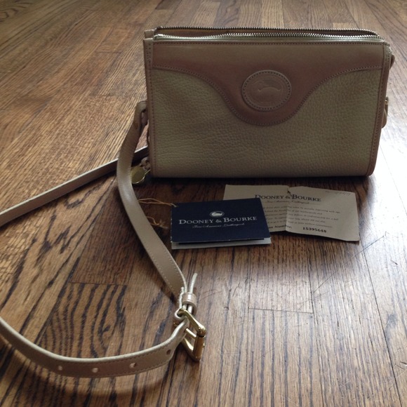 100% Authentic Vintage Dooney & Bourke Purse
