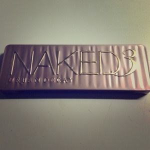 Urban decay naked 3