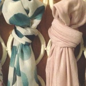 Bundle!! 2 scarfs and leopard denim top!