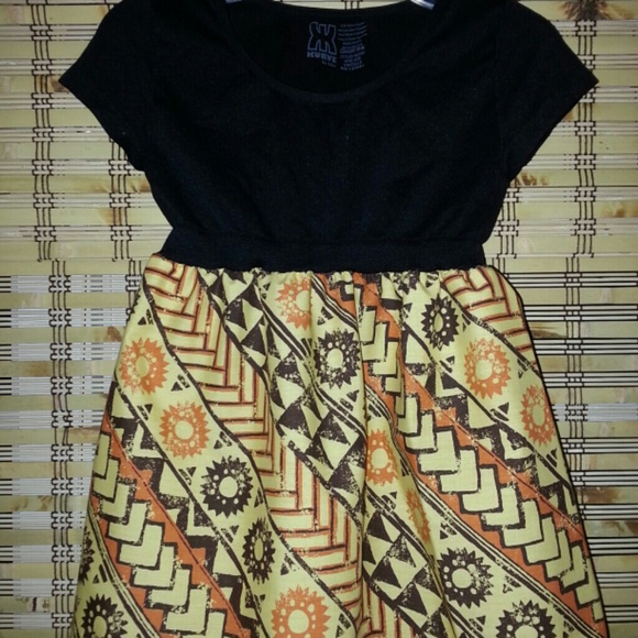 Hawaiian dresses for little divas - Picture 1 of 2