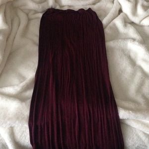 Brandy melville maroon maxi skirt