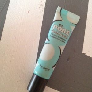 Benefit POREforessial makeup