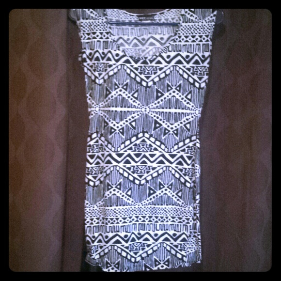 Wetseal Aztec tribal Patterned Bodycon dress