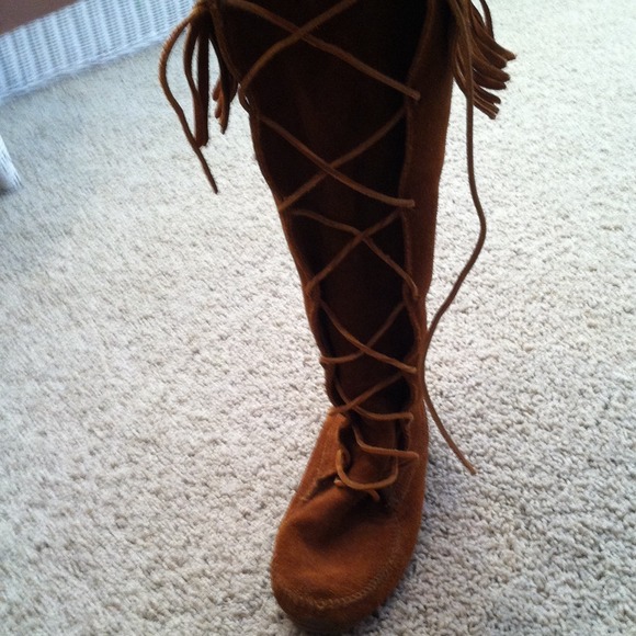Moccasin boots - Picture 2 of 4