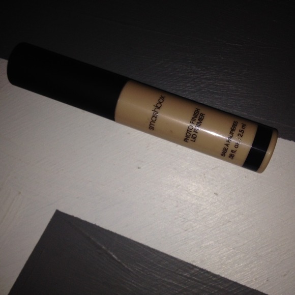🚫SOLD Smash photo finish eye lid primer makeup - Picture 1 of 1