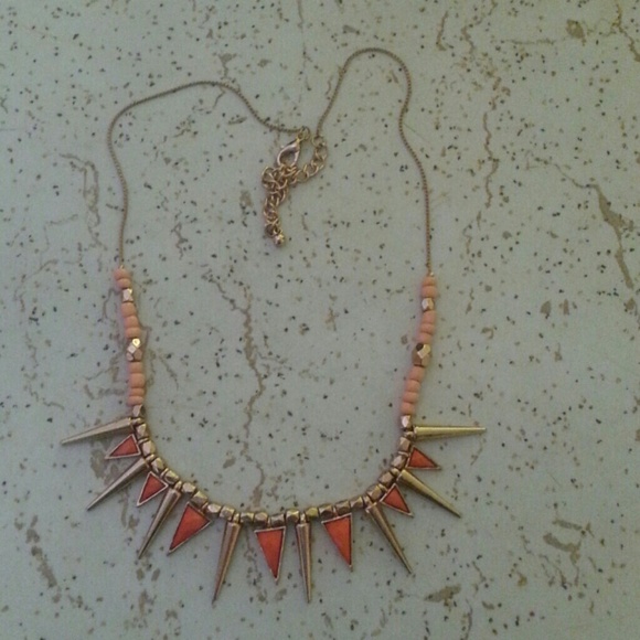 Spike necklace