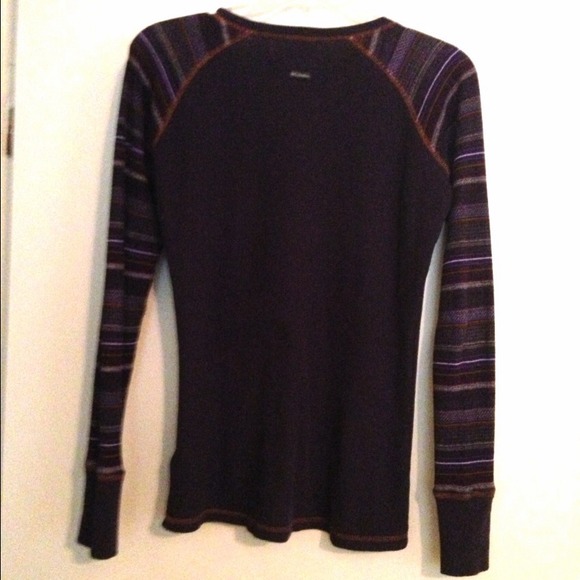 ❎Sold in Bundle❎Columbia Top - Picture 2 of 3