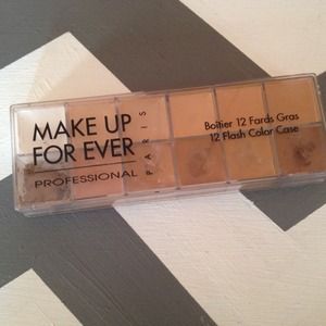 Makeup forever flash case makeup