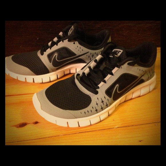 Nike Free Run 3's