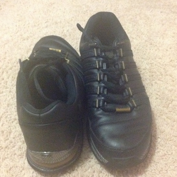 Sneakers..