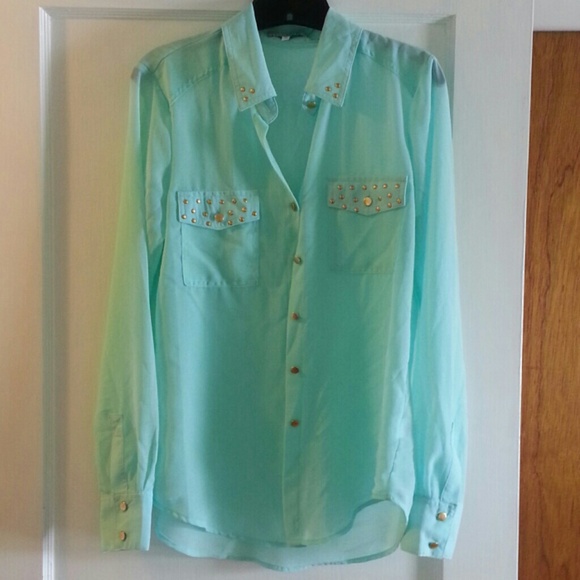 Mint shirt