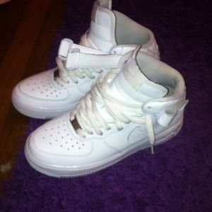 Air Force One's HighTops !!