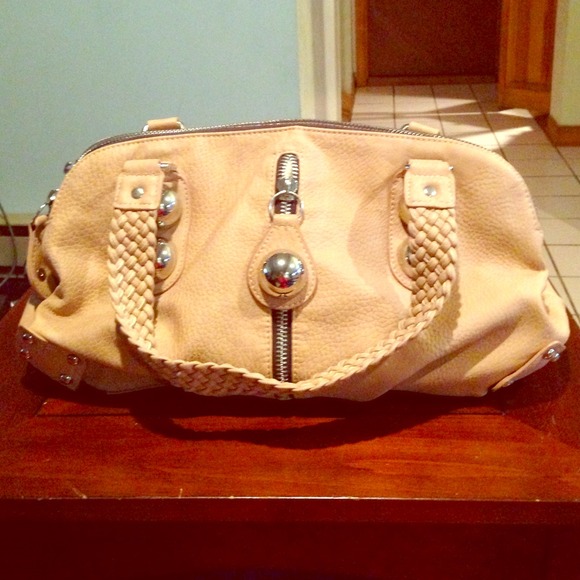 Tan leather handbag with silver hardware - Picture 1 of 2