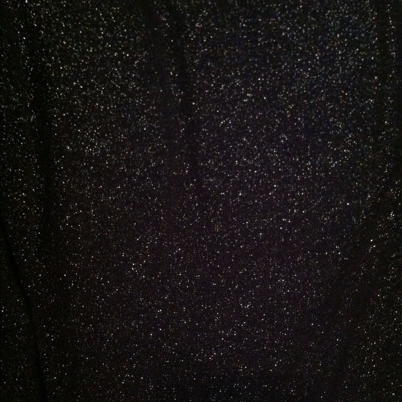 Black top - Picture 3 of 3