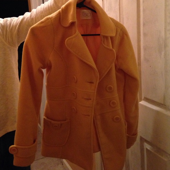 Yellow pea coat