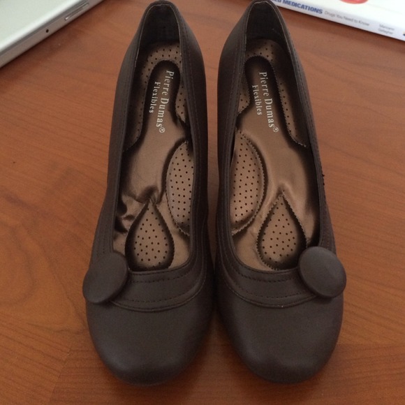 BUNDLE Pierre Dumas heels & Chinese laundry flats