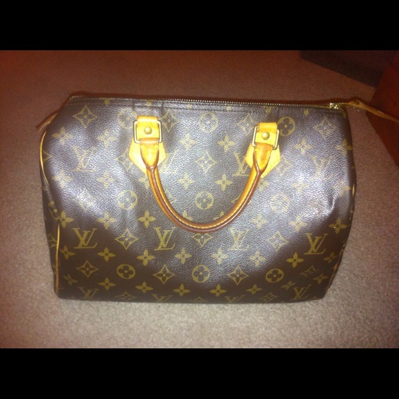 Louis Vuitton Speedy 30 Handbag