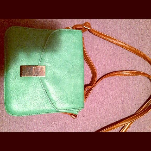 Green and Tan Crossbody!