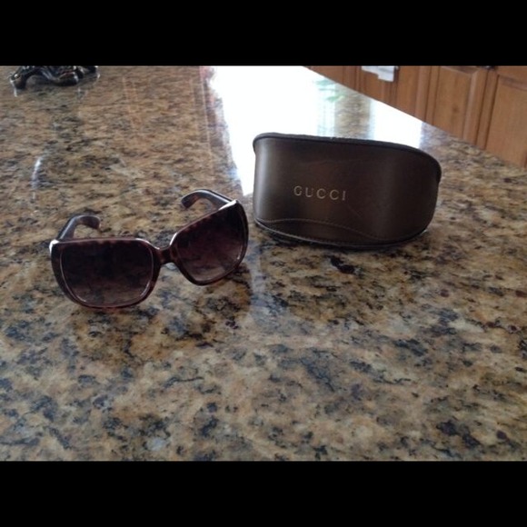 Gucci sunglasses main image 4