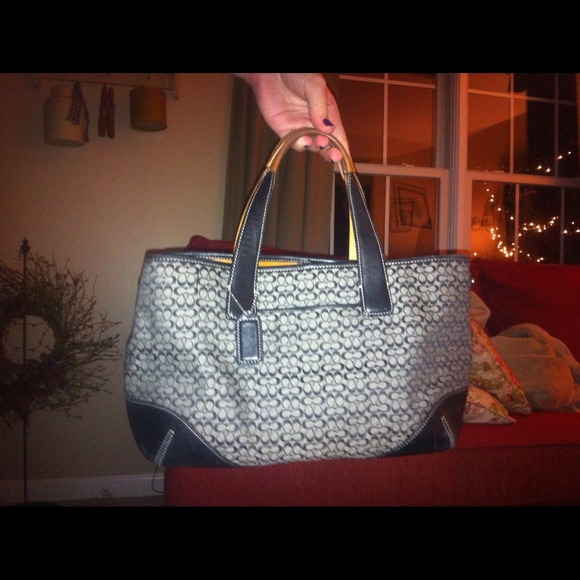 *****REDUCED***** Authentic Coach Handbag