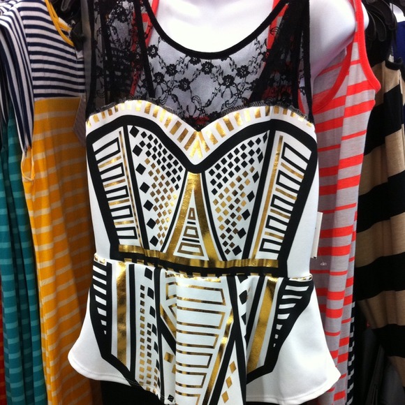 🎉HPX2!CasualFriday&Girls'WeekendWear3/28 & 5/17🎉 - Picture 2 of 4