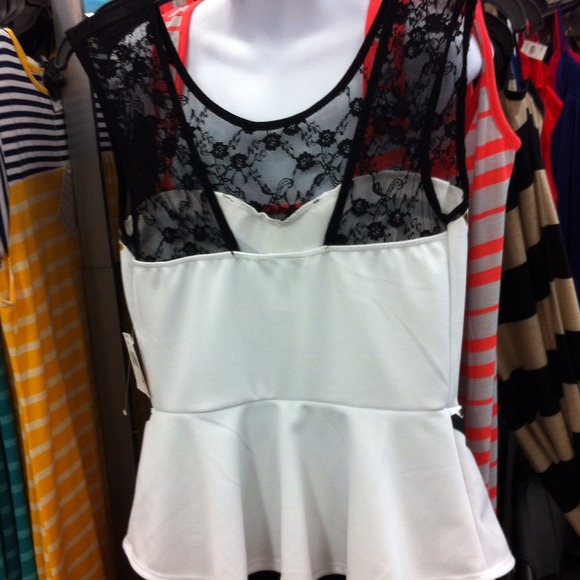 🎉HPX2!CasualFriday&Girls'WeekendWear3/28 & 5/17🎉 - Picture 3 of 4