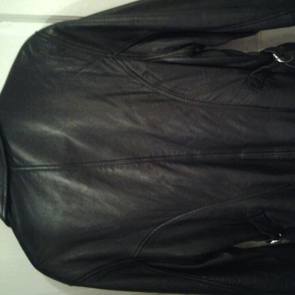 Leather jacket - Picture 4 of 4
