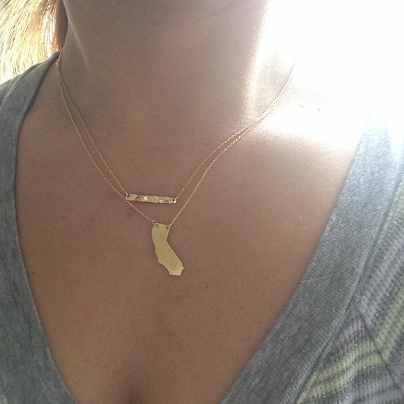 🚫sold🚫California Gold Necklace - Picture 2 of 3