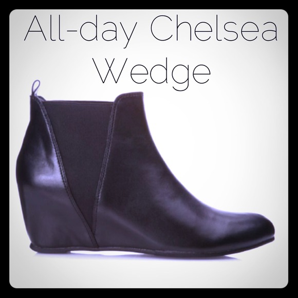 All-day Chelsea hidden wedge boots