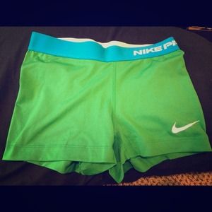 XS nike pro shorts and pink shorts bundle