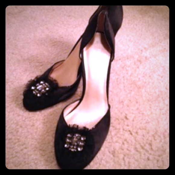 Simply Vera by Vera Wang Jeweled Pumps